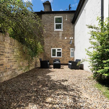 Cozy 2 Bedroom Apartment In Sutton Sutton  Exterior foto